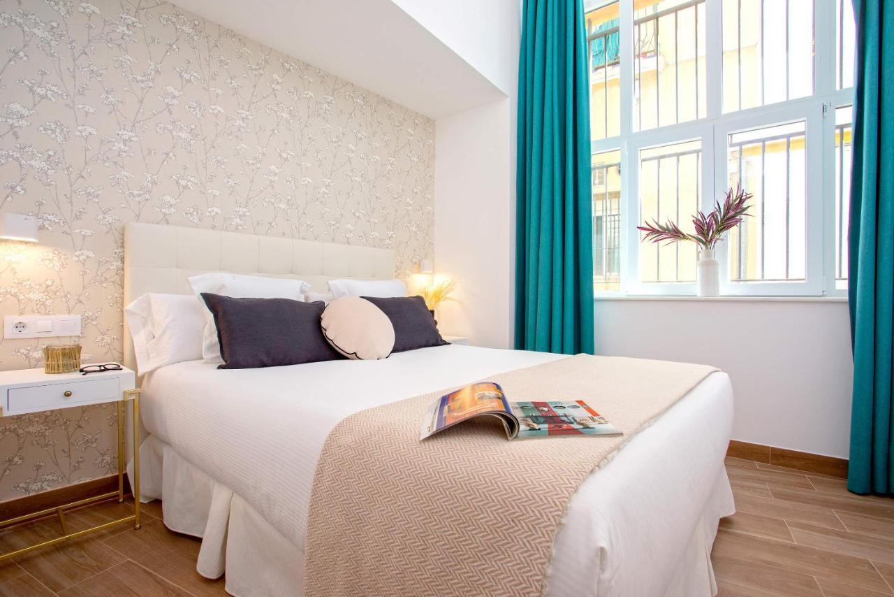 Genteel Home Pajaritos 17 Севиля Екстериор снимка