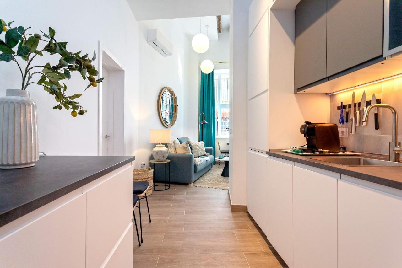 Genteel Home Pajaritos 17 Севиля Екстериор снимка