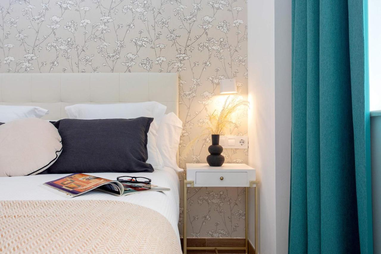 Genteel Home Pajaritos 17 Севиля Екстериор снимка
