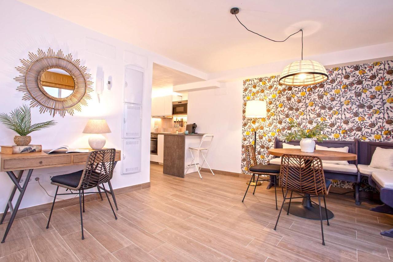 Genteel Home Pajaritos 17 Севиля Екстериор снимка