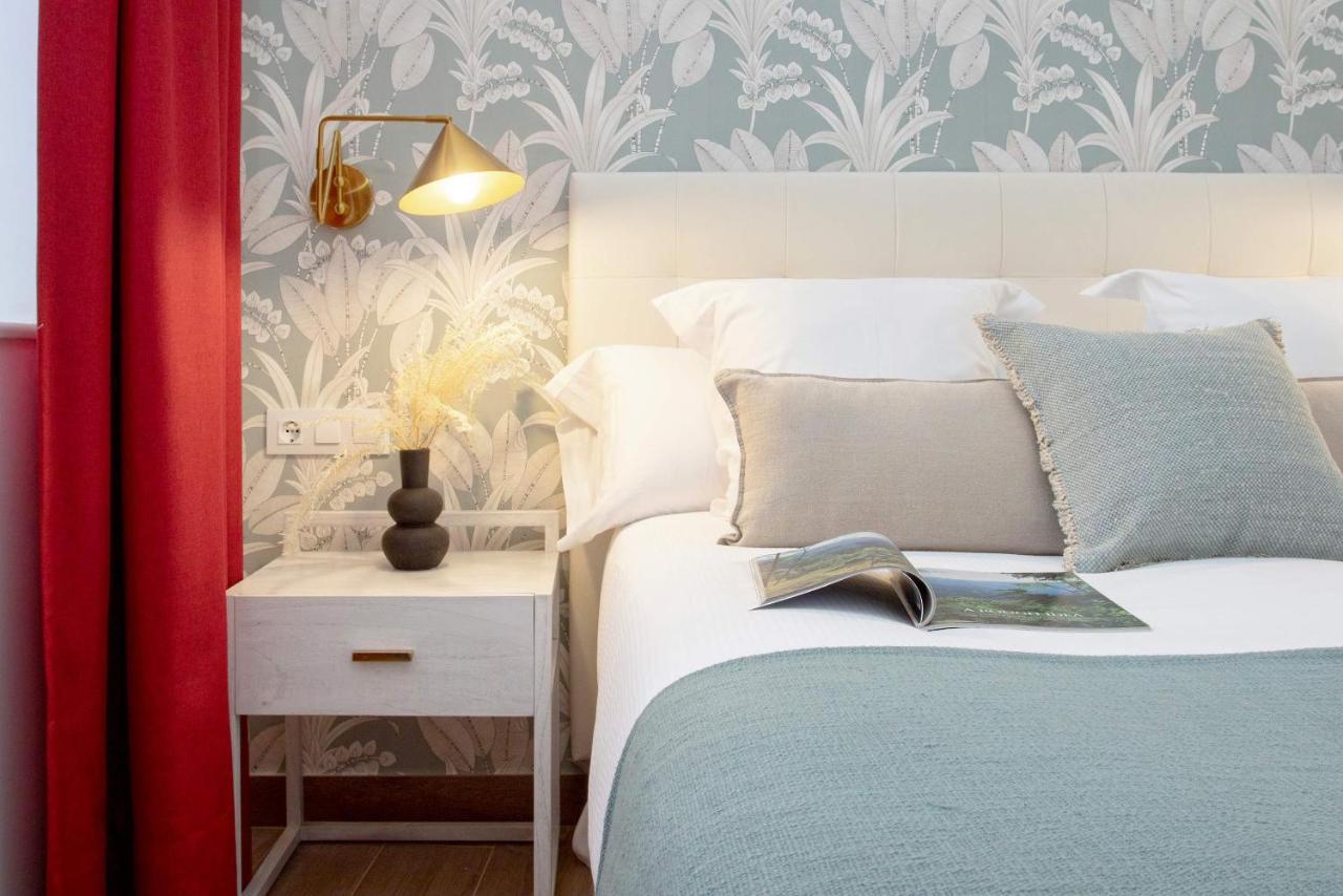 Genteel Home Pajaritos 17 Севиля Екстериор снимка